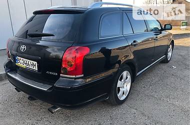 Універсал Toyota Avensis 2004 в Самборі