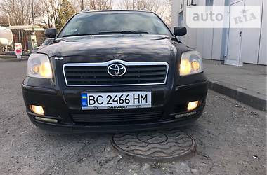 Універсал Toyota Avensis 2004 в Самборі