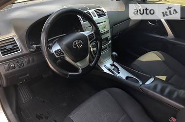 Седан Toyota Avensis 2012 в Миколаєві