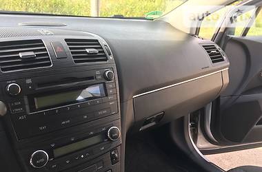 Універсал Toyota Avensis 2010 в 