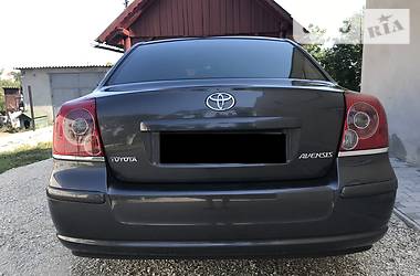 Седан Toyota Avensis 2008 в Тернополе