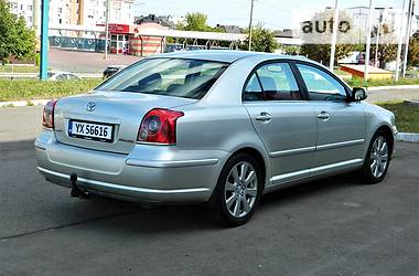 Седан Toyota Avensis 2007 в Ровно