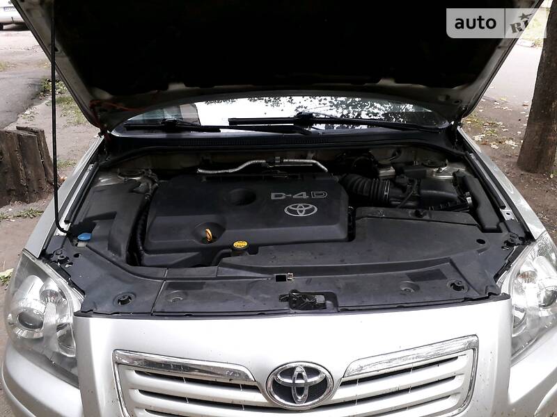 Универсал Toyota Avensis 2008 в Кривом Роге