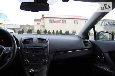 Седан Toyota Avensis 2009 в Одессе