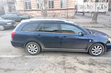 Універсал Toyota Avensis 2004 в 