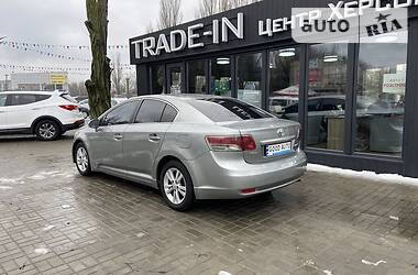 Седан Toyota Avensis 2011 в 
