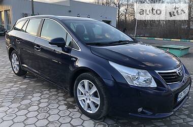 Універсал Toyota Avensis 2010 в 
