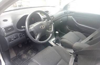 Універсал Toyota Avensis 2005 в 