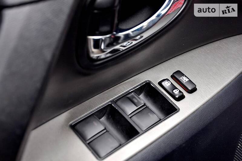 Седан Toyota Avensis 2012 в Киеве фото 23 Седан Toyota Avensis 2012 в Киеве