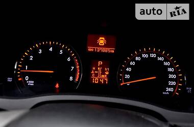 Седан Toyota Avensis 2012 в 