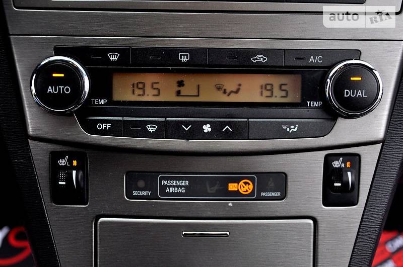 Седан Toyota Avensis 2012 в Киеве фото 36 Седан Toyota Avensis 2012 в Киеве