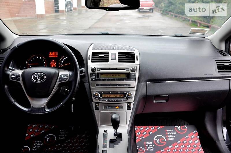 Седан Toyota Avensis 2012 в Киеве фото 45 Седан Toyota Avensis 2012 в Киеве