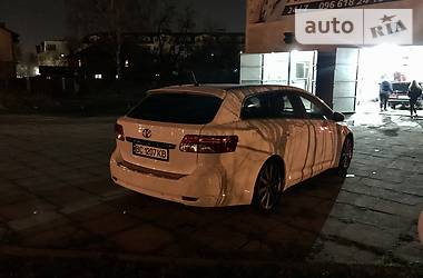 Універсал Toyota Avensis 2012 в 
