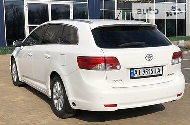 Універсал Toyota Avensis 2012 в 