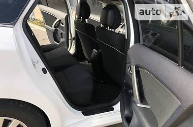Універсал Toyota Avensis 2012 в 