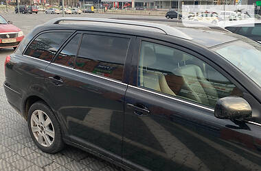 Універсал Toyota Avensis 2005 в 
