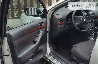 Универсал Toyota Avensis 2004 в 