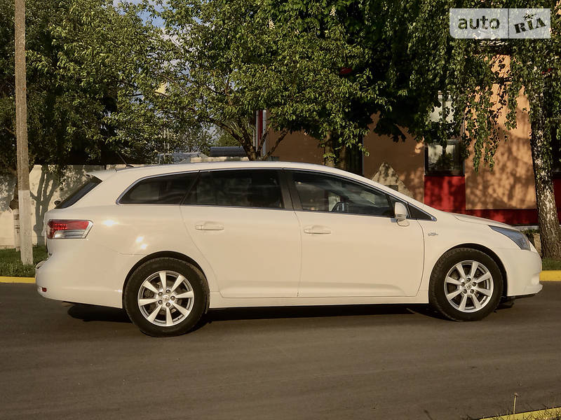 Універсал Toyota Avensis 2011 в Дубні фото 10 Універсал Toyota Avensis 2011 в Дубні