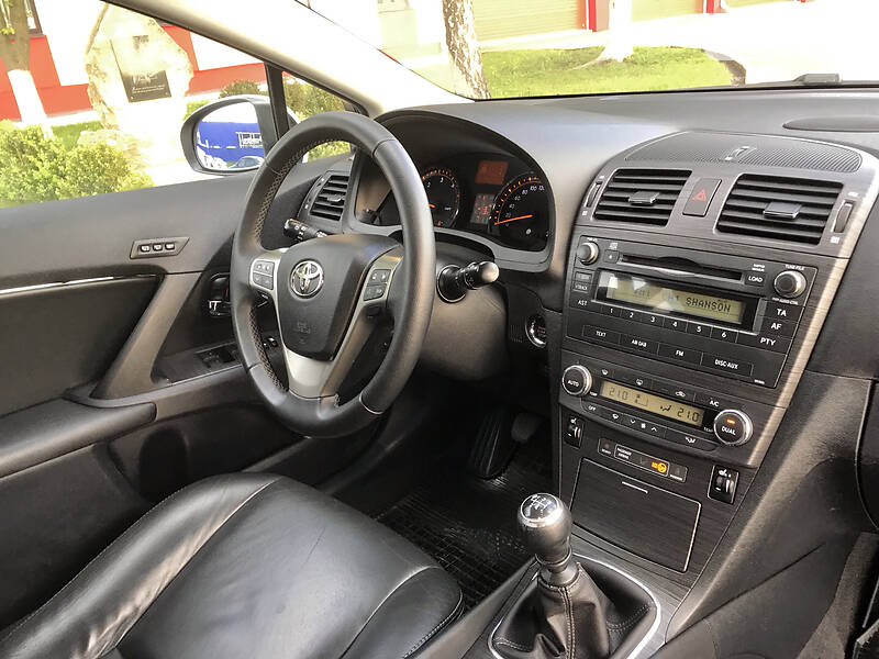 Універсал Toyota Avensis 2011 в Дубні фото 25 Універсал Toyota Avensis 2011 в Дубні