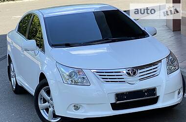 Седан Toyota Avensis 2012 в Одессе