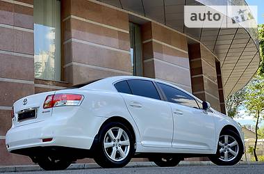 Седан Toyota Avensis 2012 в Одессе