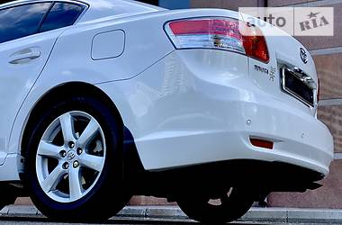 Седан Toyota Avensis 2012 в Одессе