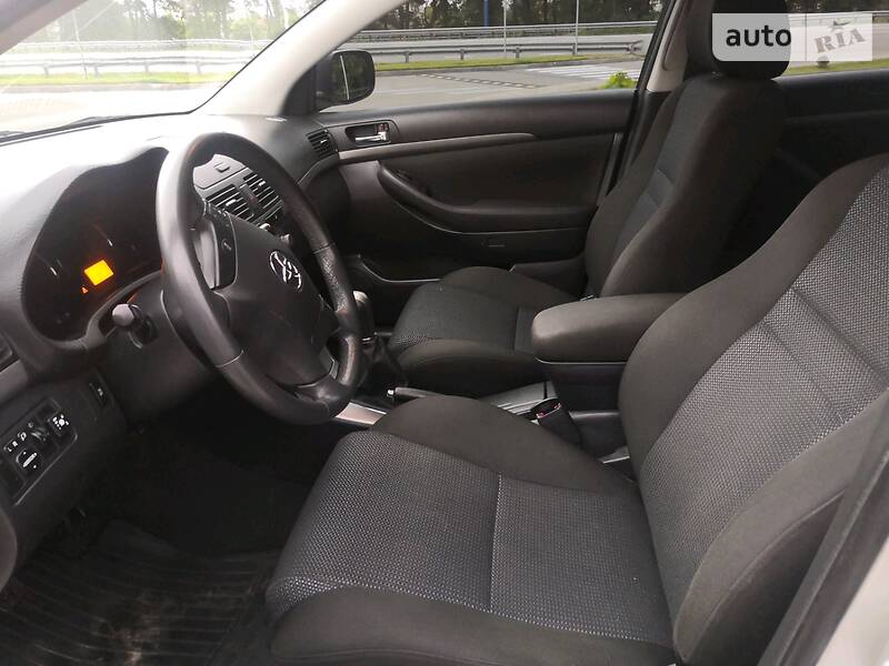 Седан Toyota Avensis 2008 в Борисполі