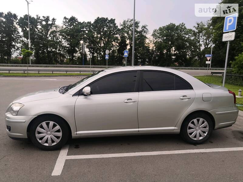 Седан Toyota Avensis 2008 в Борисполі