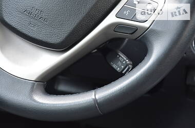 Седан Toyota Avensis 2009 в 