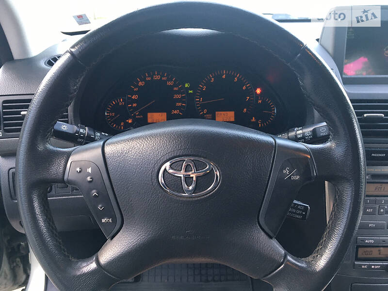 Універсал Toyota Avensis 2005 в Броварах