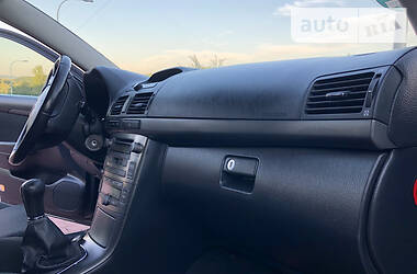 Універсал Toyota Avensis 2006 в 
