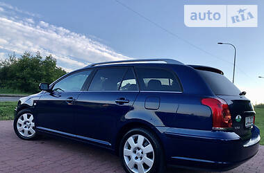 Універсал Toyota Avensis 2006 в 