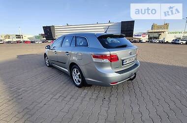 Универсал Toyota Avensis 2010 в Житомире