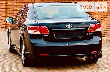 Седан Toyota Avensis 2011 в Одессе