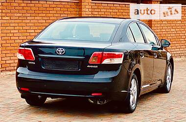 Седан Toyota Avensis 2011 в Одессе