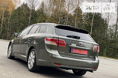 Универсал Toyota Avensis 2009 в Трускавце