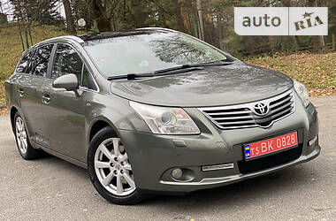 Універсал Toyota Avensis 2009 в Трускавці