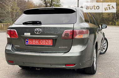 Универсал Toyota Avensis 2009 в Трускавце