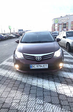 Седан Toyota Avensis 2012 в Львове