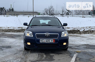 Універсал Toyota Avensis 2004 в Вінниці