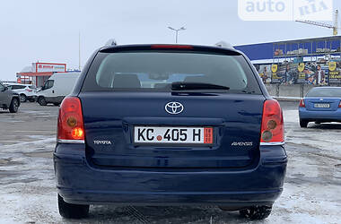 Універсал Toyota Avensis 2004 в Вінниці