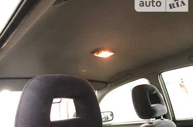 Седан Toyota Avensis 2002 в 
