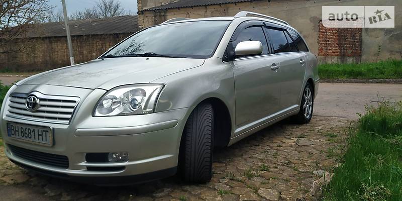 Універсал Toyota Avensis 2003 в Березівці