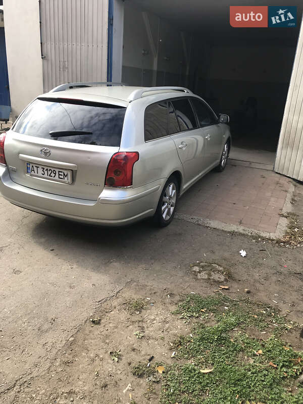 Универсал Toyota Avensis 2003 в Коломые