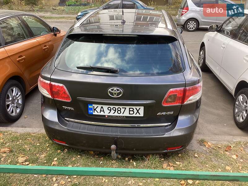 Універсал Toyota Avensis 2009 в Києві
