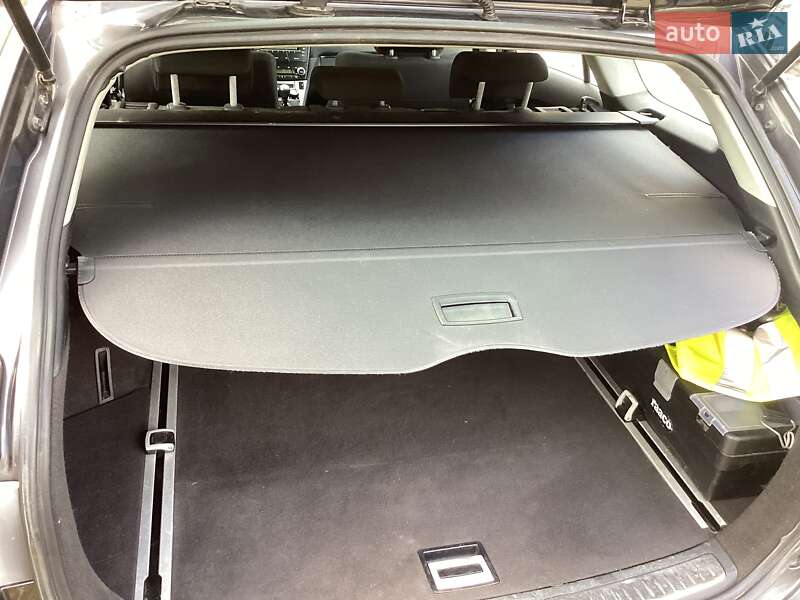 Універсал Toyota Avensis 2009 в Києві