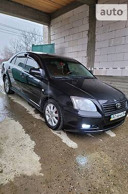 Седан Toyota Avensis 2005 в Виноградові