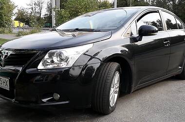 Седан Toyota Avensis 2011 в Виннице