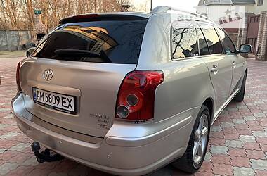 Универсал Toyota Avensis 2006 в Житомире