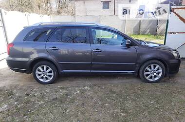 Универсал Toyota Avensis 2007 в Чернигове